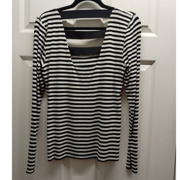 Vince Camuto Women's Size Medium Black White Striped Scoop Neck Long Sleeve Top - Picture 2 of 5